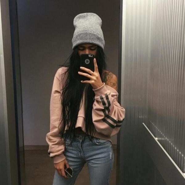 Ежедневен дамски суичър с хлабава яка,качулка и дълъг ръкав