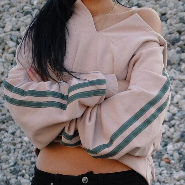 Ежедневен дамски суичър с хлабава яка,качулка и дълъг ръкав