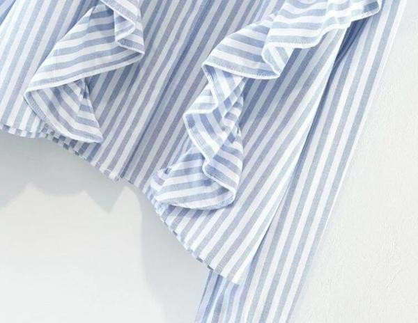 Дамска раирана риза с О-образно закопчаване около врата и воали