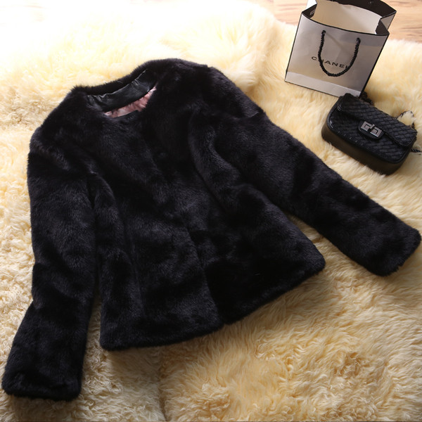 Стилно палто за дамите с имитиращ заешки косъм в няколко цвята