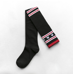 Актуални и супер хитови дамски дълги чорапи с шарени десени