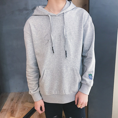 Спортен мъжки суичър с качулка в няколко цвята с надпис