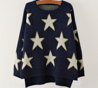 Стилен дамски пуловер с О-образна яка и апликация на звездички
