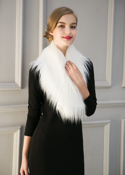 Елегантен дамски шал от изкуствен косъм в три цвята