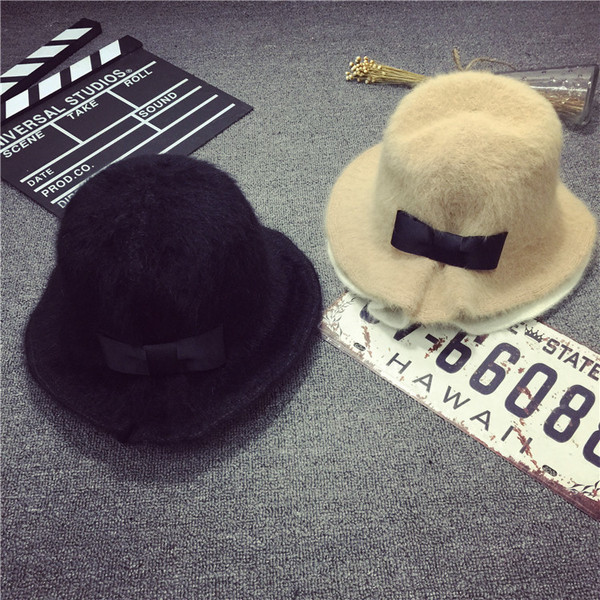 Пухкава дамска шапка с панделка в различни цветове