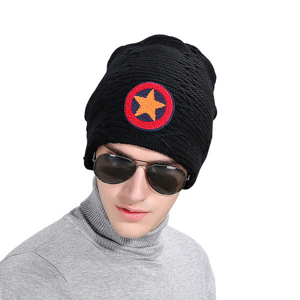 Зимна мъжка шапка с щампа в много цветове