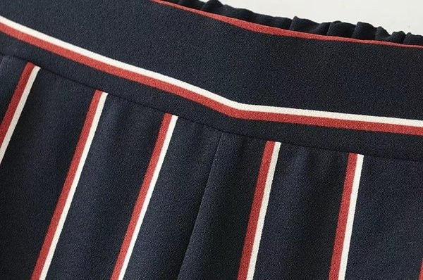 Дамски ежедневен панталон с широки крачоли,на райета