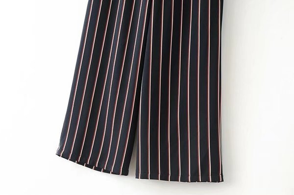 Дамски ежедневен панталон с широки крачоли,на райета