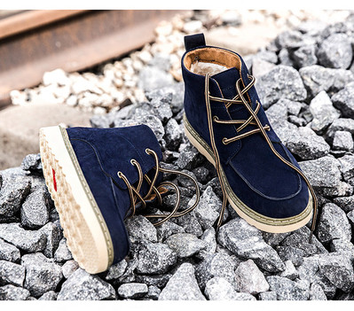 Спортно-елегантни мъжки боти с равна подметка