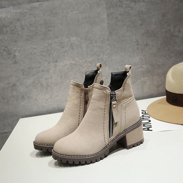 Елегантни дамски боти с устойчива подметка с ток и цип