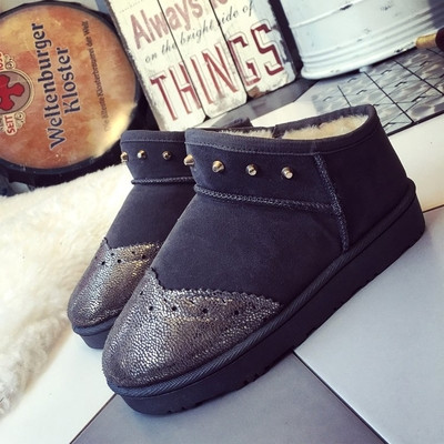 Топли дамски боти в няколко цвята с декорация нит