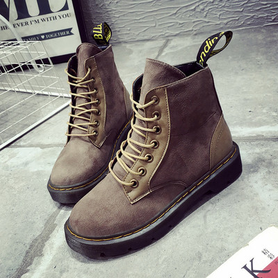 Зимни устойчиви дамски ретро боти в три цвята