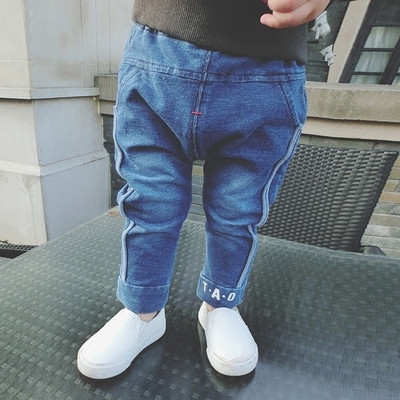 Стилни ластични дънки за момчета в два цвята