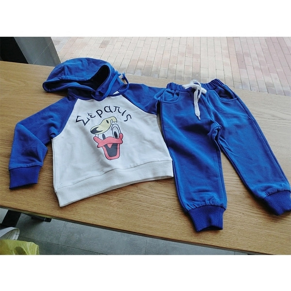 Детски спортен комплект - блуза с качулка и анимационно изображение + панталон