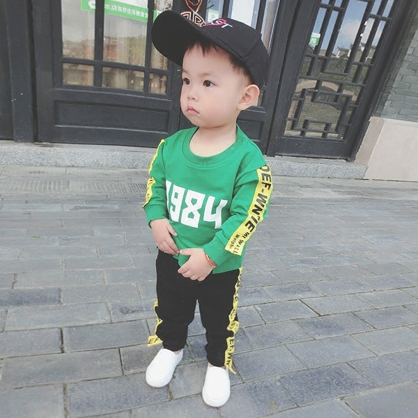 Стилен детски комплект за момчета в няколко цвята