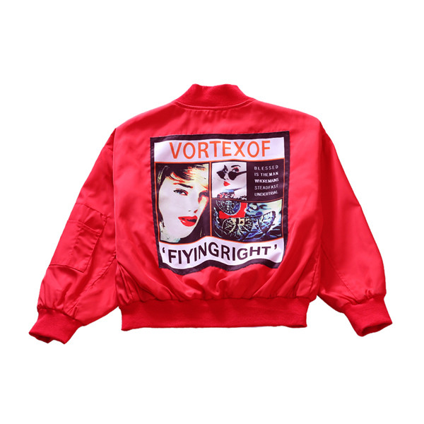 Широко есенно яке за момичета с апликация на гърба в червен цвят