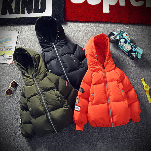 Αθλητικό παιδικό μπουφάν για αγόρια με κουκούλα