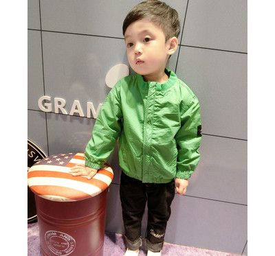 Παιδικό φθινωπορινό μπουφάν για αγόρια σε φρέσκα χρώματα