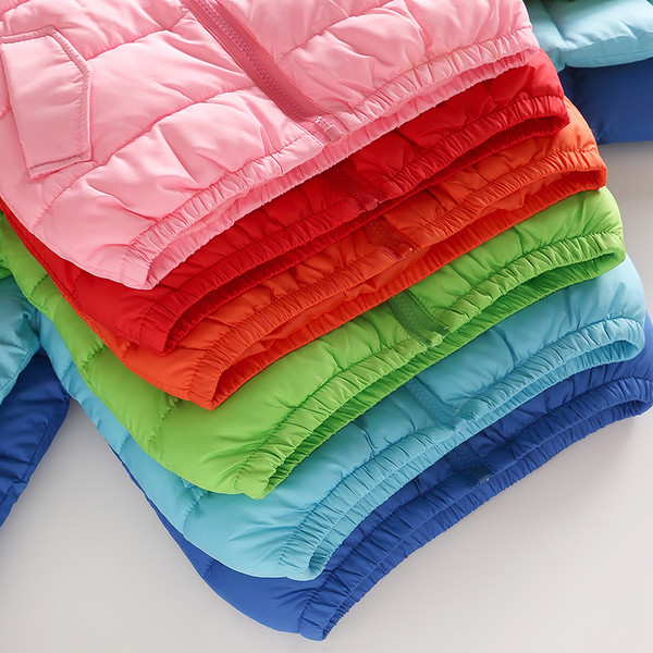 Παιδικό μπουφάν για κορίτσια με κουκούλα και γούνα