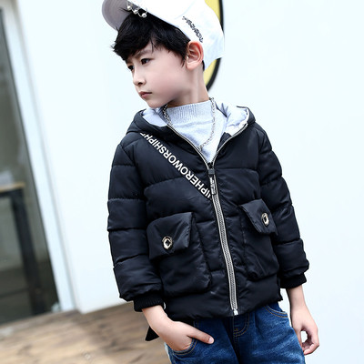 Κομψό παιδικό μπουφάν για κορίτσια με κουκούλα και ενδιαφέρουσα τσέπη στην πλάτη