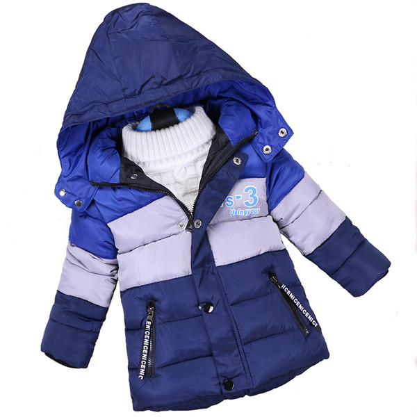 Μακρύ χειμωνιάτικο παιδικό μπουφάν για αγόρια με κουκούλα και επιγραφές σε διάφορα χρώματα