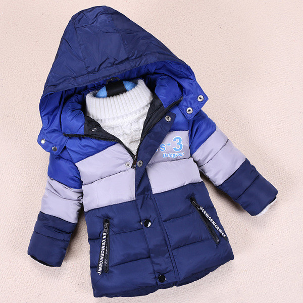 Παιδικό μπουφάν για αγόρια σε τρεις αποχρώσεις με κουκούλα