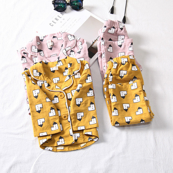 Παιδικές πιτζάμες για κορίτσια - πουκάμισο με παντελόνι, σε δύο χρώματα με ενδιαφέροντα μοτίβα