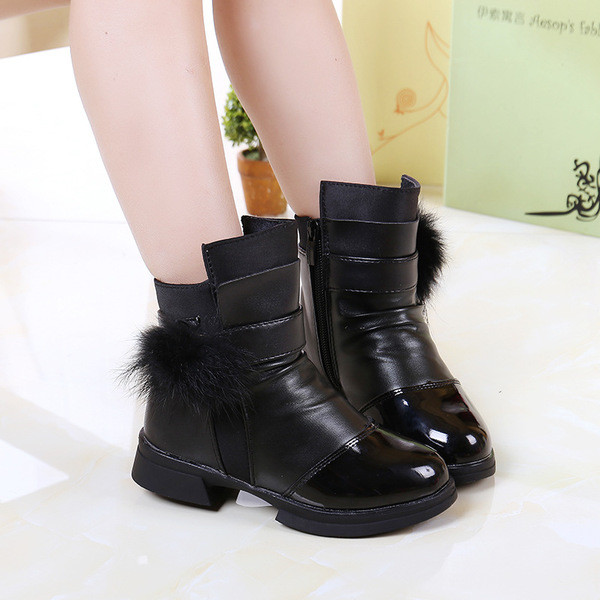 Όμορφα παιδικά μποτάκια για κορίτσια με γουνάκι σε τρία χρώματα