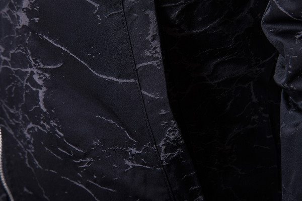 Κομψό ανδρικό φθινοπωρινό μπουφάν 