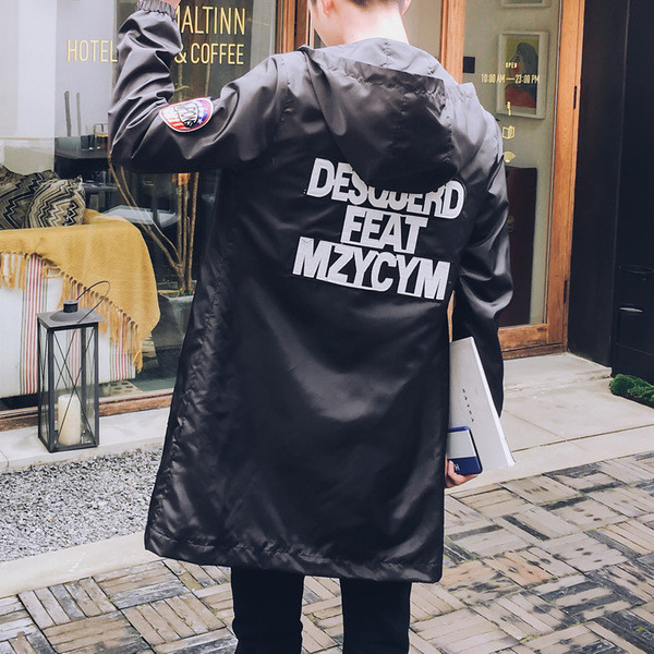 Σπορ-κομψό μακρύ ανδρικό παλτό με κουκούλα  κατάλληλο για φθινόπωρο