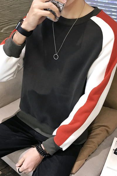 Αθλητική ανδρική μπλούζα σε τρία χρώματα, κατάλληλη για την καθημερινή ζωή