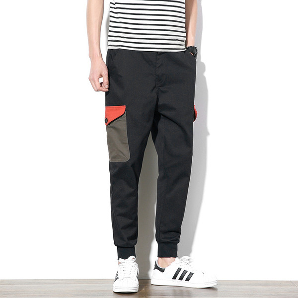 Αθλητικά αντρικά παντελόνια σε ευρύ σχέδιο με τσέπες