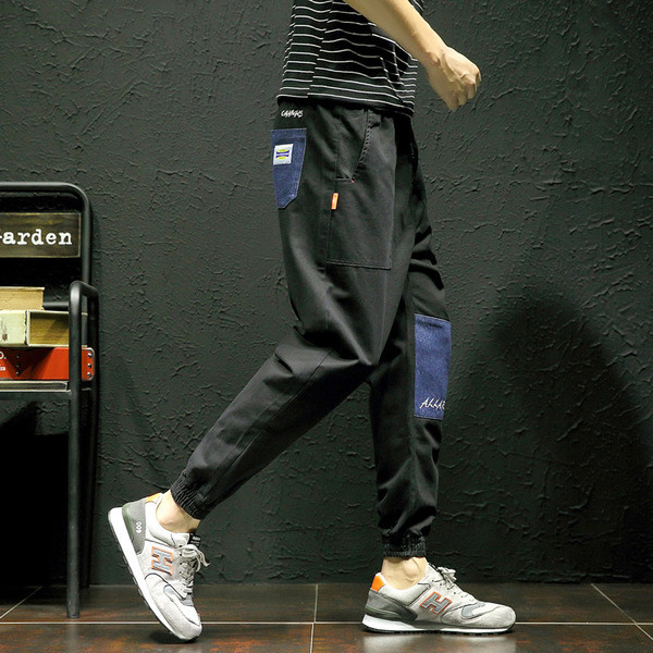 Κομψά αντρικά παντελόνια καμουφλάζ και μαύρο χρώμα