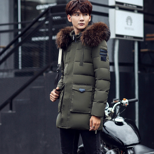 Елегантно мъжко дълго яке с качулка и пух, подходящо за зимата