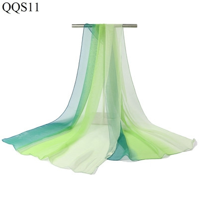 Κομψό και όμορφό γυναικείο κασκόλ, ποικιλία χρωμάτων