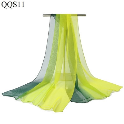 Κομψό και όμορφό γυναικείο κασκόλ, ποικιλία χρωμάτων