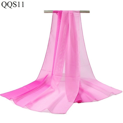 Κομψό και όμορφό γυναικείο κασκόλ, ποικιλία χρωμάτων