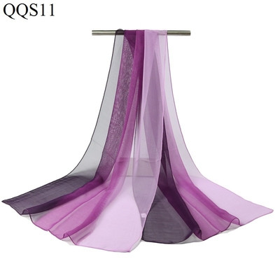 Κομψό και όμορφό γυναικείο κασκόλ, ποικιλία χρωμάτων