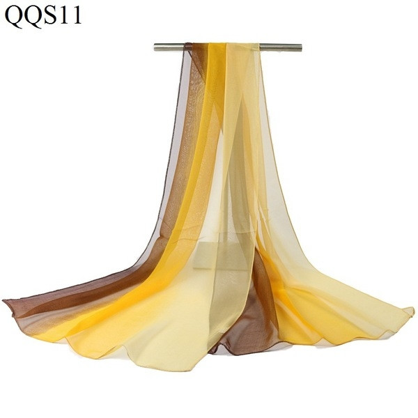 Κομψό και όμορφό γυναικείο κασκόλ, ποικιλία χρωμάτων