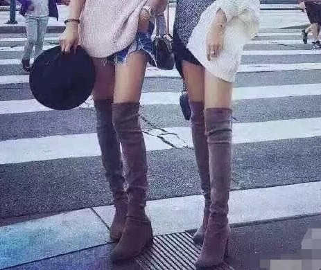 Γυναικείες μπότες  με ύψος πάνω από τα γόνατα και ψηλό τακούνι