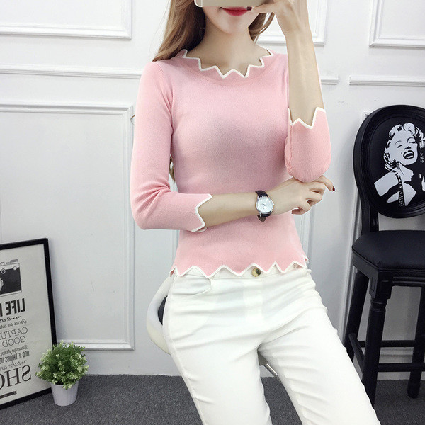 Тънък есенен пуловер със зигзаг ефект