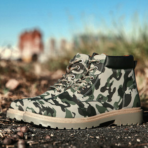 Камуфлажни устойчиви зимни боти за мъже в три разцветки