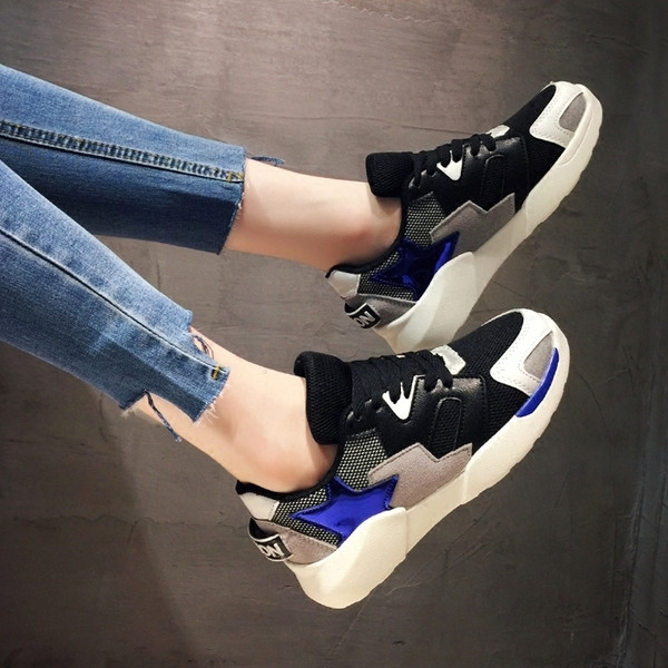 Άθλητικά άνετα γυναικεία παπούτσια  με ανθεκτική σόλα σε διάφορα χρώματα