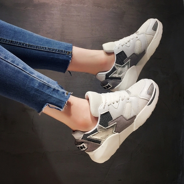 Άθλητικά άνετα γυναικεία παπούτσια  με ανθεκτική σόλα σε διάφορα χρώματα