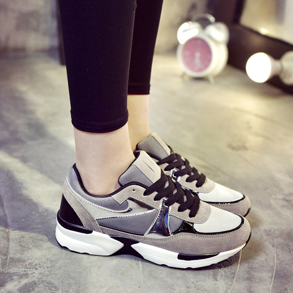 Αθλητικά κομψά γυναικεία παπούτσια σε δύο αποχρώσεις