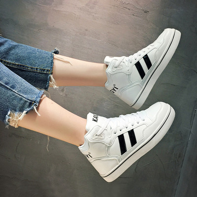 Κομψά γυναικεία πάνινα παπούτσια σε τρία χρώματα κατάλληλα για  τη καθημερινή ζωή