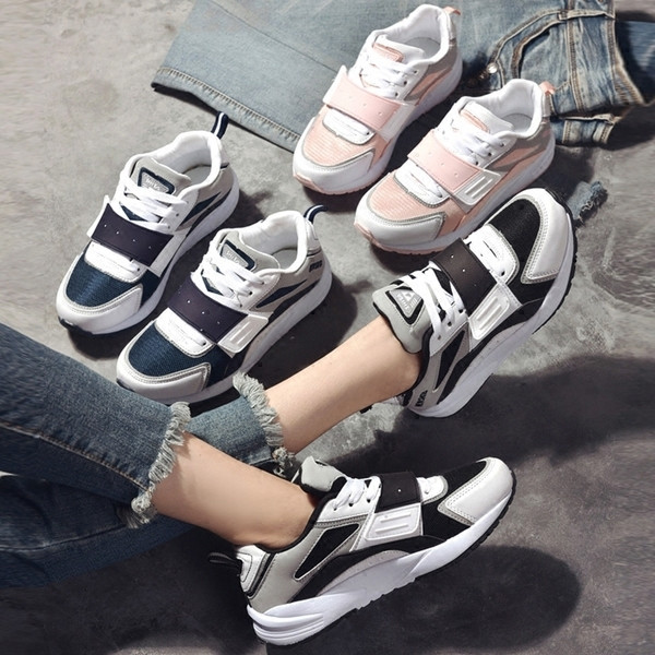 Ενδιαφέρουσα αθλητικά πάνινα παπούτσια σε τρία χρώματα με λουράκια βελκρό κατάλληλα για αθλητισμό και για την καθημερινή ζωή