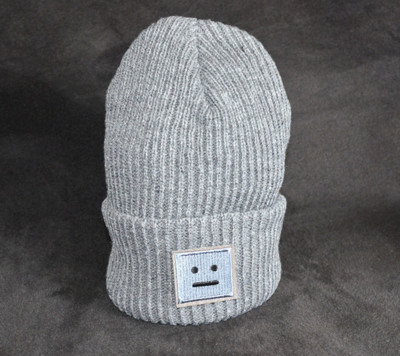 Καθημερινό γυναικείο χειμωνιάτικο καπέλο