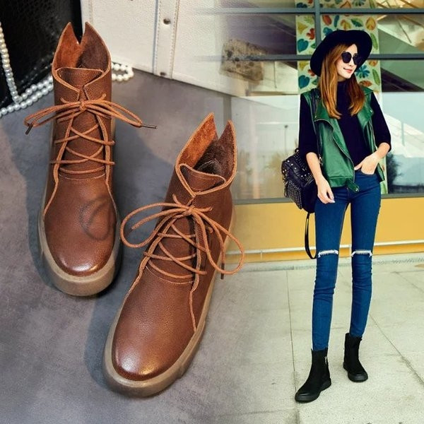 Γυναικείες ρετρό μπότες σε δύο χρώματα με επίπεδη σόλα