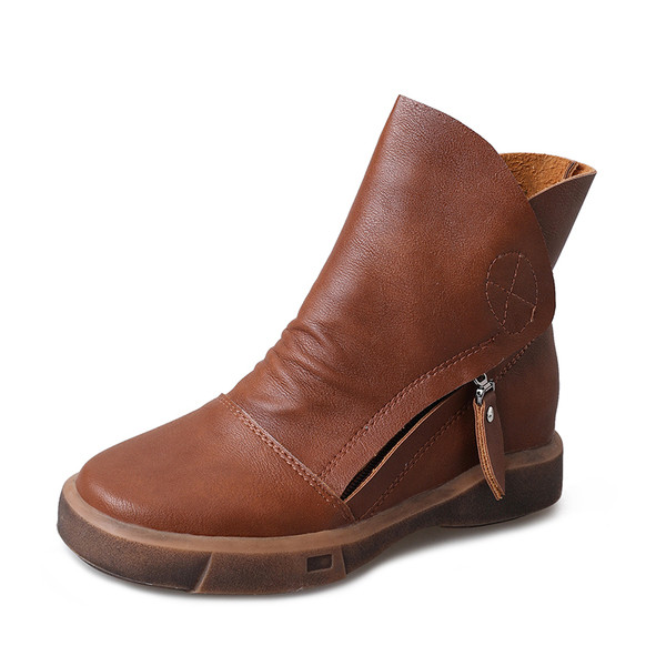 Γυναικείες χειμερινές μπότες με φερμουάρ σε μαύρο και καφέ χρώμα